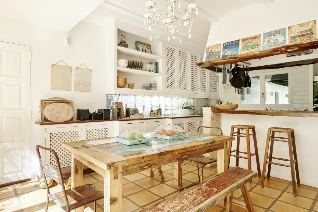 1681373355-Luxury real estates villa to rent Ibiza Lorenzo 17 kitchen.webp